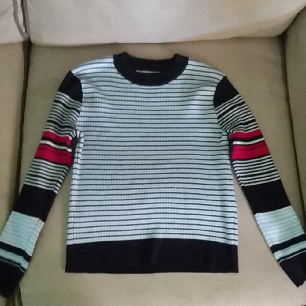 Sweater - Picture 3 of 3